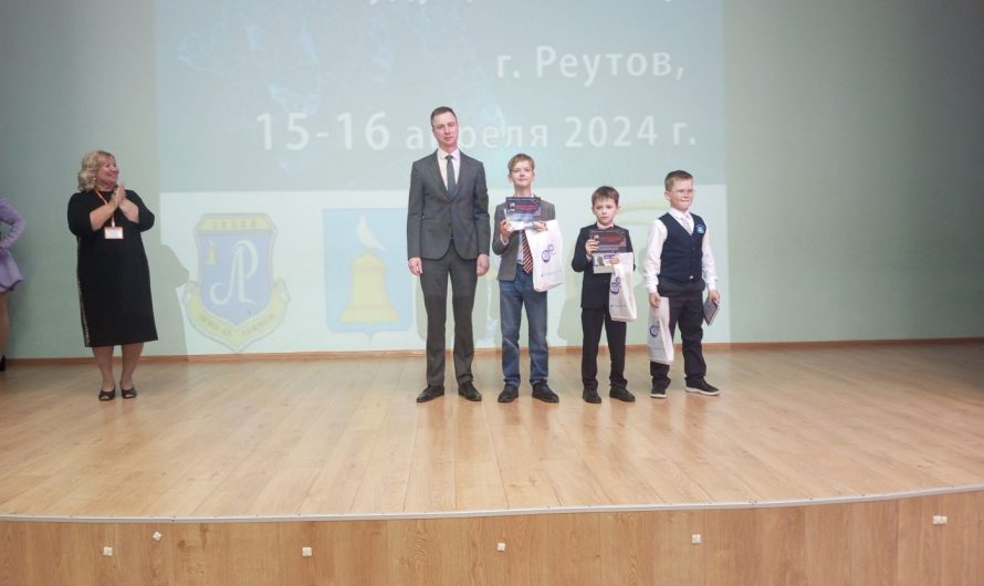 ЗАСЛУЖЕННЫЕ НАГРАДЫ