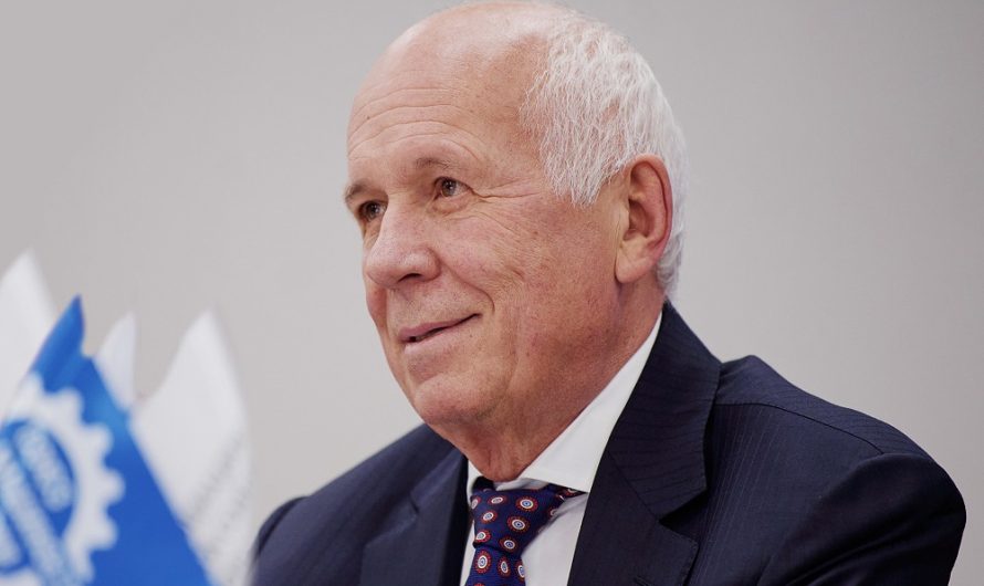 ПОЗДРАВЛЕНИЕ C.В. ЧЕМЕЗОВА С ДНЕМ РОЖДЕНИЯ СОЮЗМАШ РОССИИ