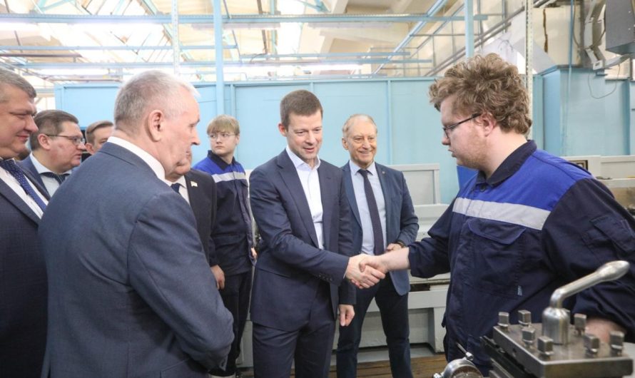 ПЕРВЫЕ МОЛОДЫЕ СПЕЦИАЛИСТЫ БАЛАШИХИ ВЫПУСТИЛИСЬ ИЗ «РУБИНА»