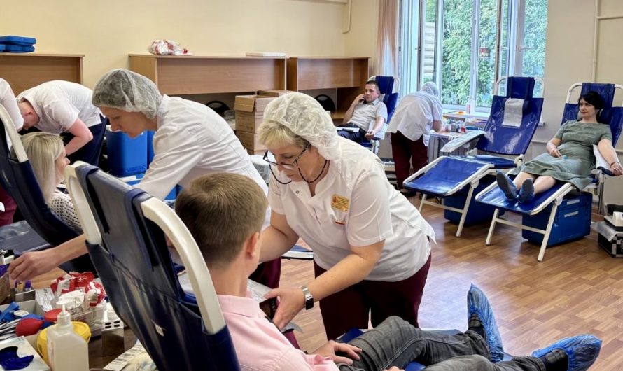 БОЛЕЕ 100 ДОНОРОВ СДАЛИ КРОВЬ В РЕУТОВЕ