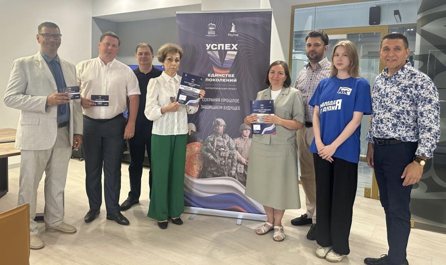 СЕМЬ ФУТОВ ПОД КИЛЕМ