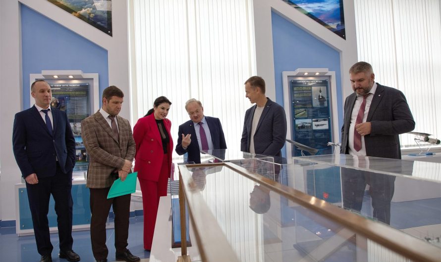 ДЕЛЕГАЦИЯ СБЕРБАНКА ПОСЕТИЛА АО «ВПК «НПО МАШИНОСТРОЕНИЯ»