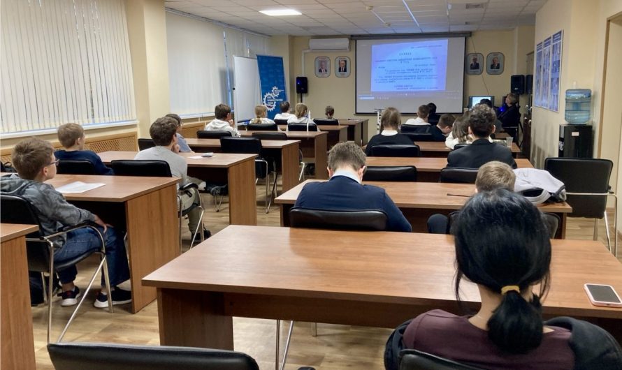 УЧАТСЯ ПОМОГАТЬ СЕБЕ И ДРУГИМ