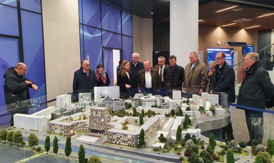 ПРЕДСТАВИТЕЛИ РУКОВОДСТВА РЕГОТДЕЛЕНИЯ И НПО МАШИНОСТРОЕНИЯ ПОСЕТИЛИ МГТУ ИМ. Н.Э. БАУМАНА