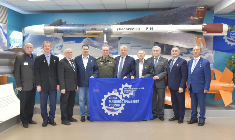 ПОКОРИТЕЛИ КОСМОСА С ВИЗИТОМ В КТРВ