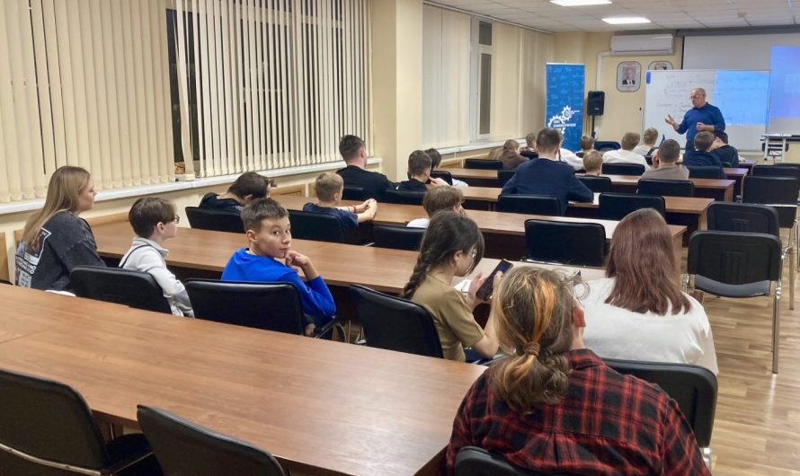 УЧАТСЯ СПАСАТЬ