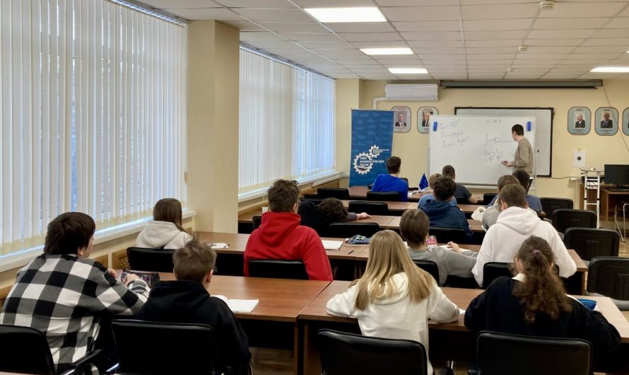 РАЗОБРАЛИ УСЛОВИЯ РАВНОВЕСИЯ МАТЕРИАЛЬНОЙ ТОЧКИ