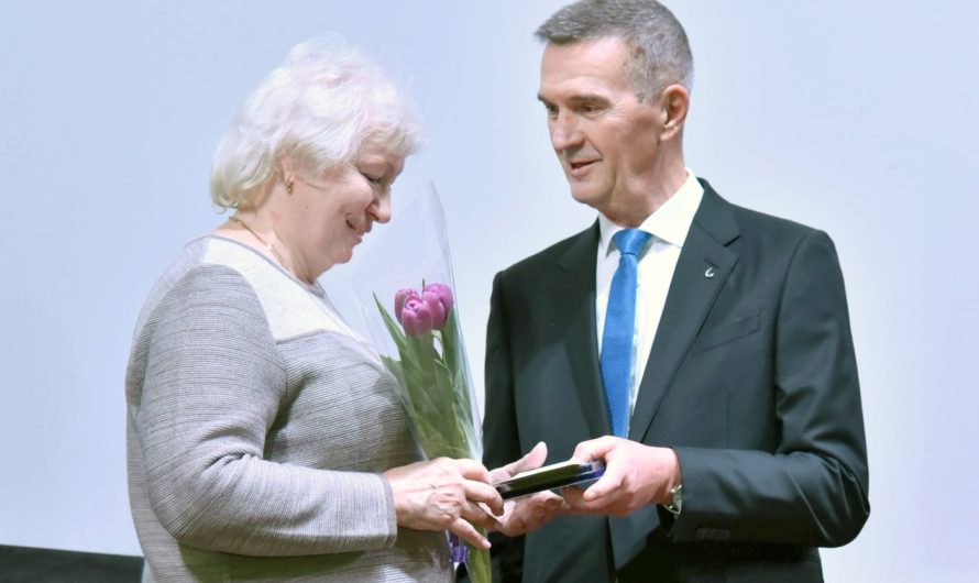 ПРАЗДНИК УЛЫБОК И ВЕСЕННЕГО НАСТРОЕНИЯ