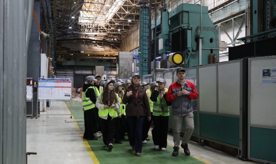ПОЗНАКОМИЛИСЬ С ПРОИЗВОДСТВОМ ОБОРУДОВАНИЯ ДЛЯ АТОМНОЙ И ТЕПЛОВОЙ ЭНЕРГЕТИКИ